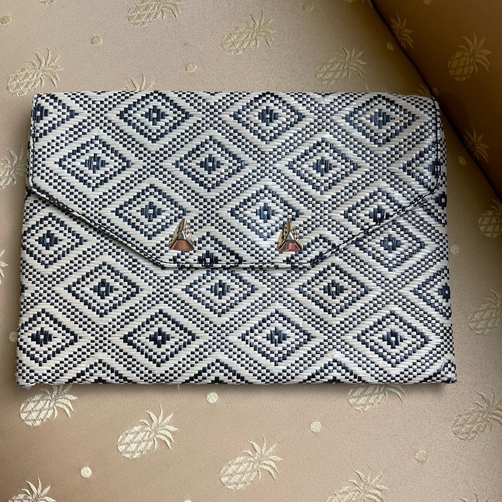 Geometric Patterned Black and Cream Clutch